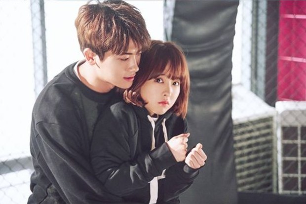 Park Hyung Sik dan Park Bo Young “Strong Woman Do Bong Soon”