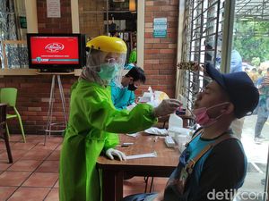 Hasil Tes Antigen di Pusat Perbelanjaan Disinggahi Pasutri COVID-19, 1 Positif