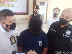 Tipu-tipu Proyek 1.000 Lampu PJU di Demak, Pria Ini Gasak Rp 377 Juta Tipu-tipu Proyek 1.000 Lampu PJU di Demak, Pria Ini Gasak Rp 377 Juta