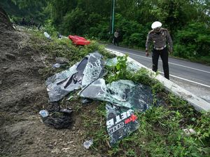 Olah TKP Kecelakaan Maut Bus di Bantul, Bekas Kejadian Diteliti