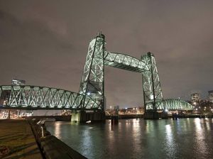 Demi Yacht Orang Terkaya Dunia, Jembatan Bersejarah Ini Mau Dibongkar