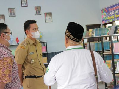 Renovasi Perpustakaan SMPN 2 Kendal