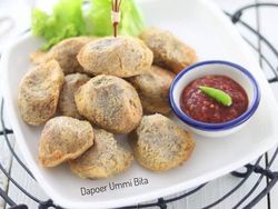 Tahu Walik Ini Pakai Isian Tuna dan Ayam, Cocolannya Sambal Jeletot!