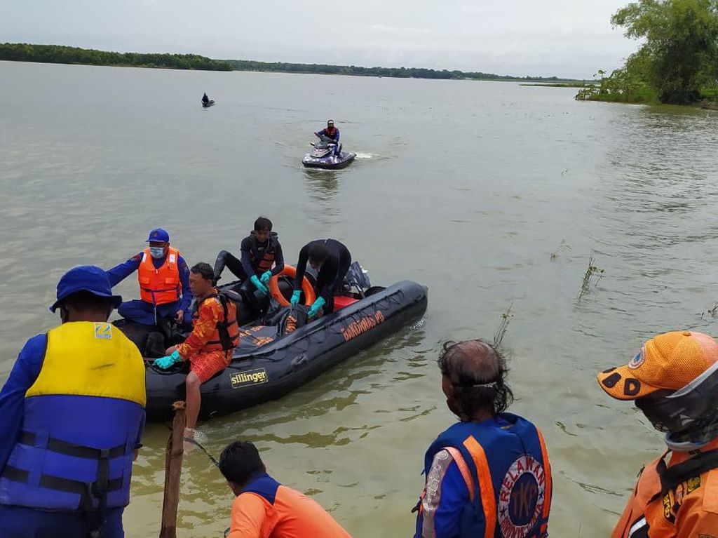 Satu Korban Hilang Perahu Tenggelam di Waduk Gondang Ditemukan Tewas