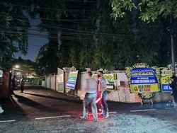 AKP Novandi Korban Tewas Kecelakaan Camry, Karangan Bunga Banjiri Rumah Duka
