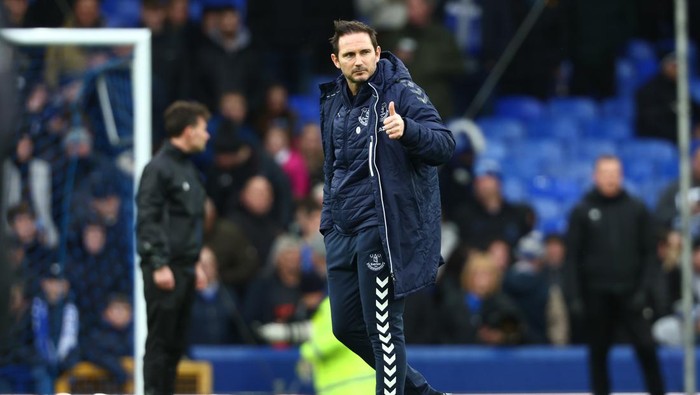 LIVERPOOL, ENGLAND - FEBRUARY 05: Frank Lampard, Manager of Everton reacts prior to the Emirates FA Cup Fourth Round match between Everton and Brentford at Goodison Park on February 05, 2022 in Liverpool, England. (Photo by Clive Brunskill/Getty Images)