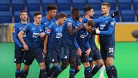 Urutan sembilan diisi Hoffenheim. Mereka hanya menghabiskan 227 juta Euro, namun mendapat 335 juta dari penjualan pemain, sehingga untung 108 juta. Foto: Getty Images/Alex Grimm