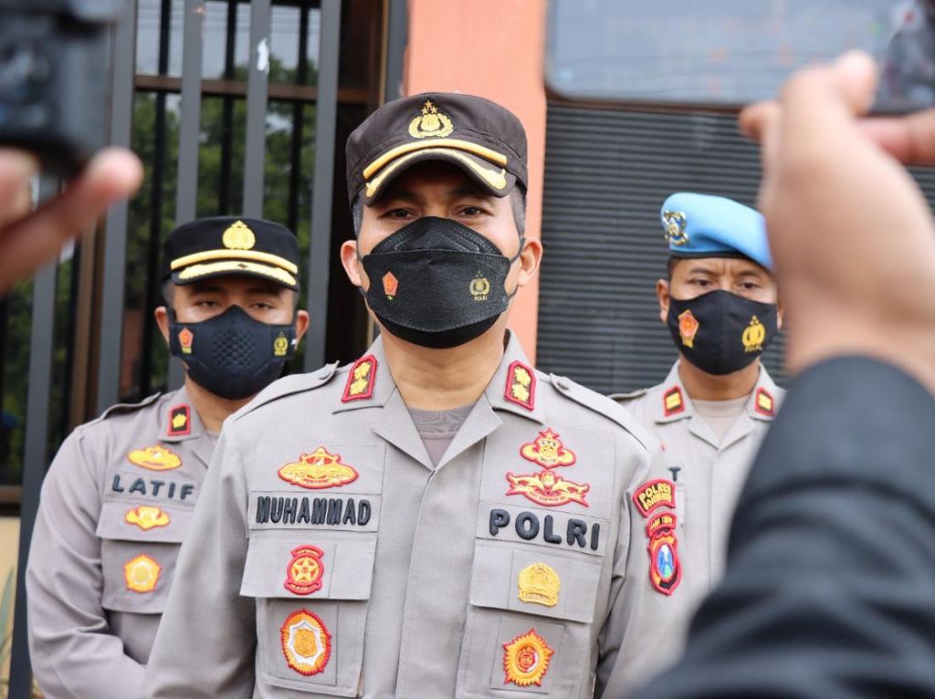 Langkah Polisi di Bojonegoro Tangani Kasus COVID-19 yang Terus Menanjak
