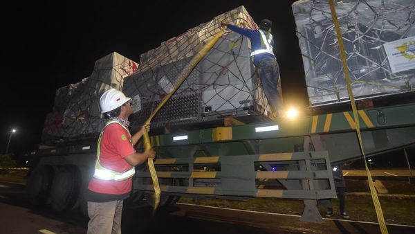 Motor dan Logistik MotoGP Tiba di Lombok