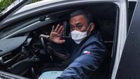 Lambaian Tangan Ketua DPRD DKI Usai Diperiksa Soal Formula E