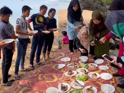 Kocak! Para Istri Asyik Foto Makanan, Geng Suami Ini Pasrah Nunggu