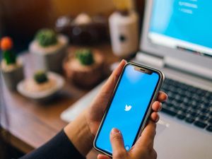 Netizen Bagikan Cara Mudah Cari Rekomendasi Makanan Enak di Twitter