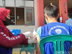 Cus! 126 Penghuni Lapas Kelas IIB Sukabumi Divaksin AstraZeneca