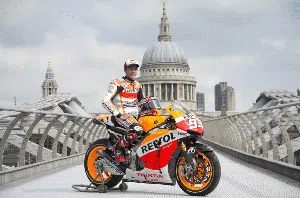 Potret Marc Marquez Kampiun Termuda MotoGP, Termasuk Selfie di Lombok Potret Marc Marquez Kampiun Termuda MotoGP, Termasuk Selfie di Lombok
