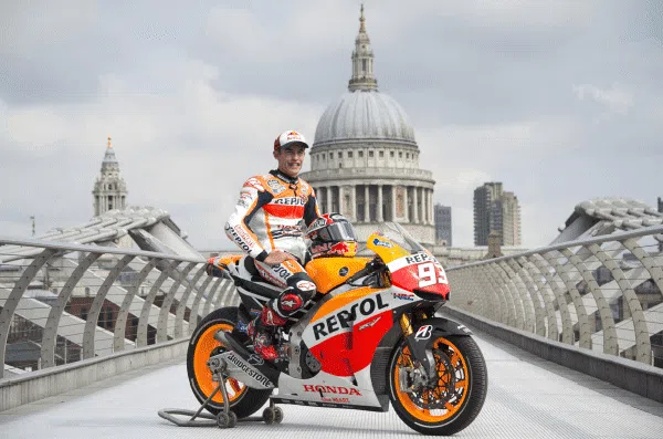 Potret Marc Marquez Kampiun Termuda MotoGP, Termasuk Selfie di Lombok