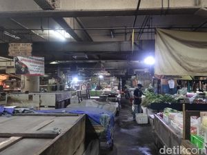 PPKM Level 3, Pedagang Khawatir Pengunjung Pasar Baru Makin Sepi PPKM Level 3, Pedagang Khawatir Pengunjung Pasar Baru Makin Sepi