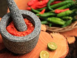 Tak Sengaja Pecahkan Alat Dapur, Netizen Ini Langsung Takut Diusir Sang Ibu