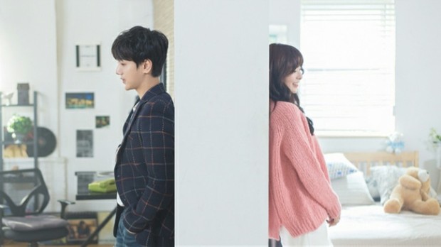 Ye Sung dan Seul Gi dalam video musik Darling U