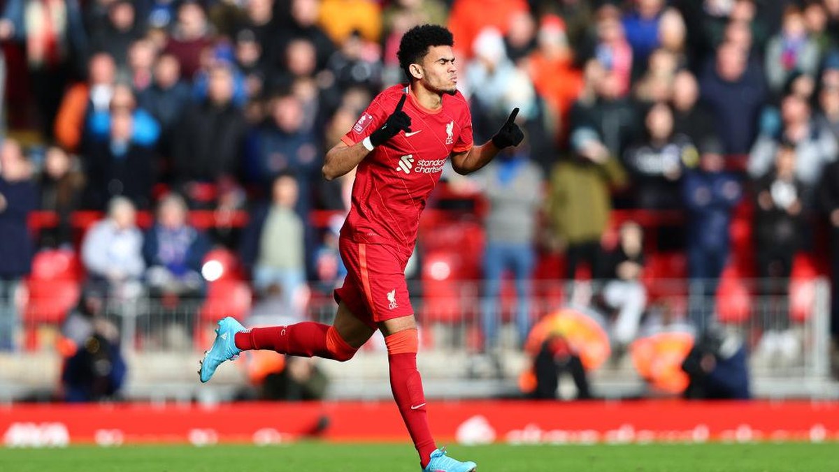 Luis Diaz tak main saat Liverpool mengalahkan Burnely. (Foto: Getty Images/Clive Brunskill)