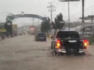 Penampakan Banjir di Dataran Tinggi Dieng Sore Tadi Penampakan Banjir di Dataran Tinggi Dieng Sore Tadi