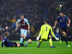 Jekyll & Hyde ala MU: Oke di Babak Pertama, Memble di Paruh Kedua