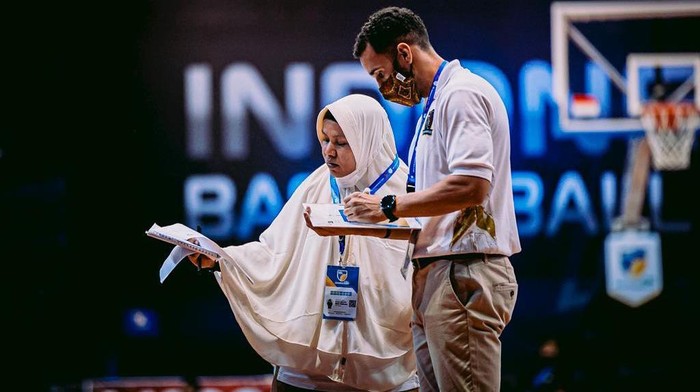 Coach Kartika Siti Aminah. Foto: Instagram @bimaperkasajgj Coach Kartika Siti Aminah. Foto: Instagram @bimaperkasajgj