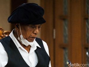 Ayah Jerinx Bersaksi Adam Deni Minta Uang Damai Rp 15 M