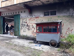 Densus 88 Tangkap Penjual Roti Bakar di Bantul