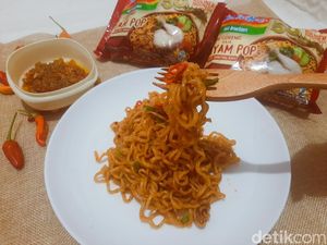 Terbaru! Begini Rasa Indomie Goreng Ayam Pop Khas Minang