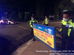 Jembatan Retak Akibat Kecelakaan, Lalin Jalur Ngawi-Bojonegoro Dialihkan