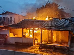 Warung Serabi Legendaris di Pangandaran Terbakar