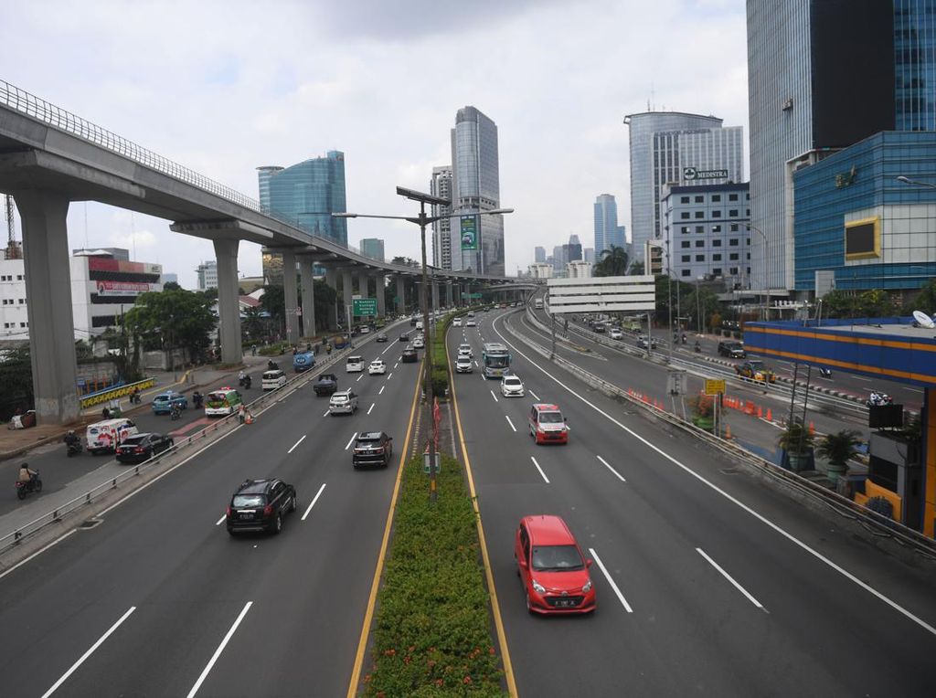 Akhir Pekan Harga Naik! Daftar Lengkap Tarif Tol Dalam Kota Terbaru