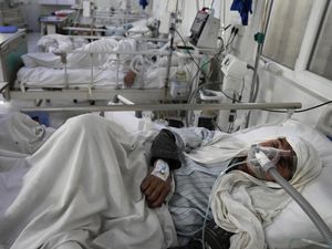 Krisis Obat-Dokter, Puluhan RS di Afghanistan Terancam Tutup