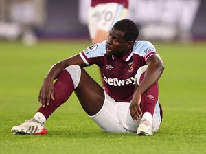 Kurt Zouma Ditinggal Adidas, West Ham Ditangguhkan Vitality