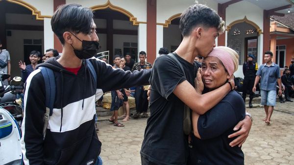 Momen 64 Warga Wadas Purworejo Dibebaskan