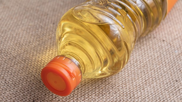 Penyebab minyak langka dan sulit untuk didapatkan/freepik/user3802032 Alasan terjadinya kelangkaan minyak goreng di mana-mana.