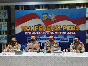 AKP Novandi-Fatimah Terjebak Sedan Kebakaran Sebab Kaki Patah dan Pingsan AKP Novandi-Fatimah Terjebak Sedan Kebakaran Sebab Kaki Patah dan Pingsan