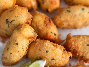 3 Resep Perkedel Ikan yang Gurih Renyah Untuk Lauk Makan Siang 3 Resep Perkedel Ikan yang Gurih Renyah Untuk Lauk Makan Siang