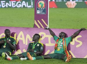 Klopp: Selamat Buat Mane, Silakan Berpesta Dulu