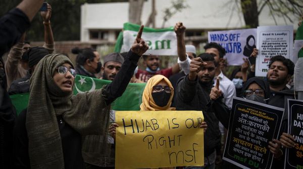 Jilbab Dilarang Masuk Sekolah Bikin Publik India Marah