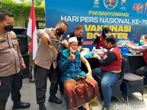 Peringati HPN ke-76, 760 Warga Banyuwangi Divaksin Booster Peringati HPN ke-76, 760 Warga Banyuwangi Divaksin Booster