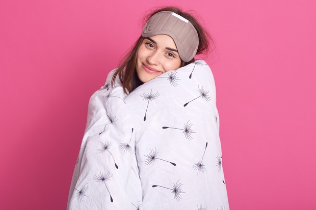 Valentine's day memberikan kado selimut