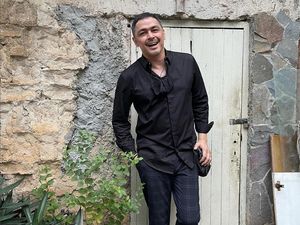 7 Artis Pria Indonesia Tetap Tampan dan Awet Muda di Usia 50-an