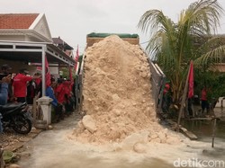 Ketua DPRD Jatim Sebut Jokowi Akan Nangis Lihat Banjir Luapan Bengawan Njero