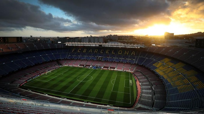 camp nou, stadion camp nou BARCELONA, SPAIN - MARCH 13: General view inside the stadium ahead of the UEFA Champions League Round of 16 Second Leg match between FC Barcelona and Olympique Lyonnais at Nou Camp on March 13, 2019 in Barcelona, . (Photo by Maja Hitij/Getty Images)
