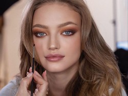 Ini Model Israel yang Dikabarkan Pacari Simon Leviev, The Tinder Swindler