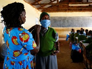 Kejar Impian Jadi Dokter, Nenek 98 Tahun Ini Masuk SD Lagi