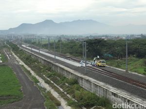 Kereta Cepat Jakarta-Semarang Bakal Jadi Prioritas Kemenhub Kereta Cepat Jakarta-Semarang Bakal Jadi Prioritas Kemenhub