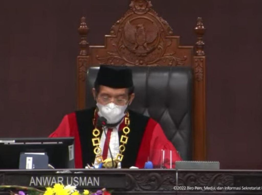 Penggugat Minta Ketua MK Tak Ikut Adili UU IKN karena Bakal Jadi Ipar Jokowi