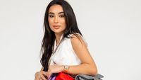 8 Foto Hedon Crazy Rich Dubai yang Beli Kado Rp 215 Juta untuk Diri Sendiri